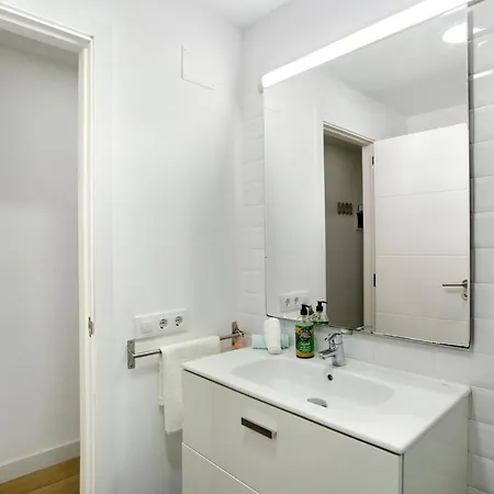 Aloha Apartment *